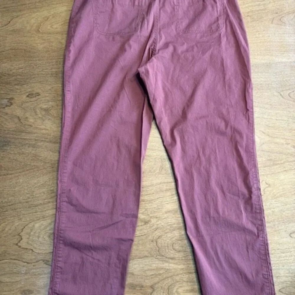 Eddie Bauer Women's High Rise Flat Front Cropped Chino Pants Rust Size 12 NWOT